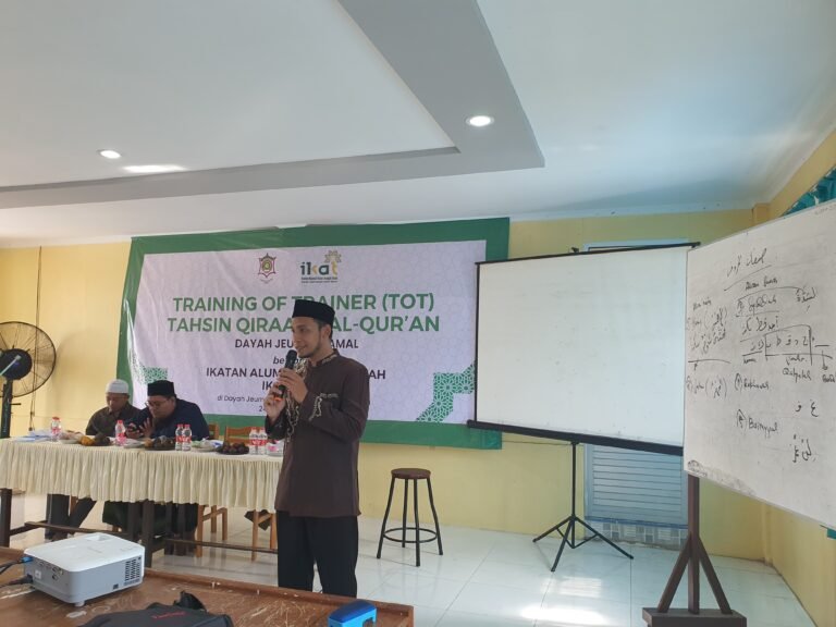 Tingkatkan Kualitas Baca Al Quran, Dayah Jeumala Amal Gandeng Tim Tahsin IKAT Gelar TOT