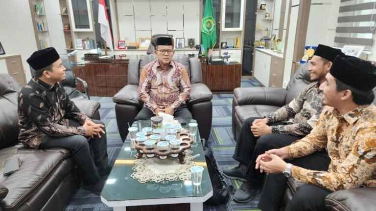 Kakanwil Kemenag dan IKAT Aceh Siap Bersinergi dalam Menyukseskan Program Keagamaan