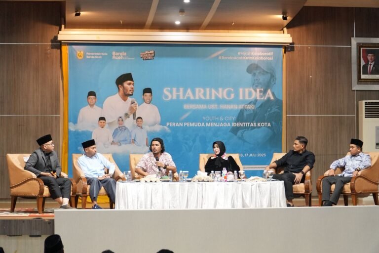 Sharing Idea Dakwah Bersama Ustaz Hanan Attaki: Komunitas dan Influencer Aceh Satukan Gagasan untuk Kota Islami”