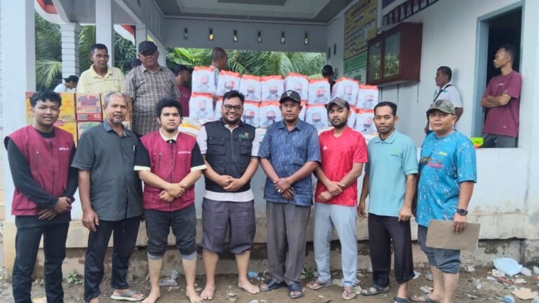 Respons Cepat IKAT Aceh untuk Korban Banjir: dari Posko Menuju Desa-Desa Terisolasi