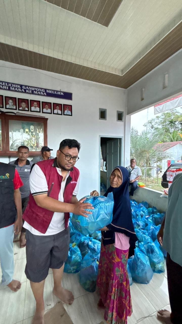 Respons Cepat IKAT Aceh untuk Korban Banjir: dari Posko Menuju Desa-Desa Terisolasi 2 79.1