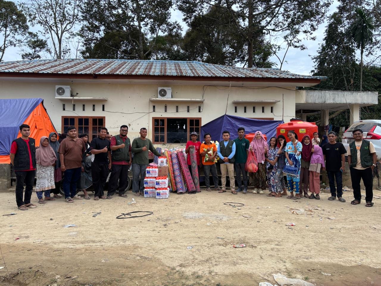 Air, Doa, dan Harapan dari IKAT Aceh untuk Warga Tamiang 1 WhatsApp Image 2026 01 02 at 17.01.22